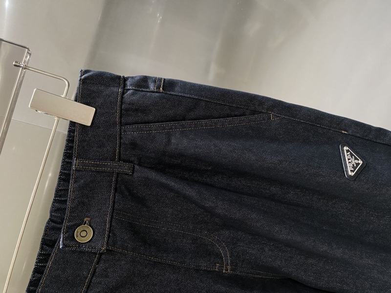 Pra*a jeans